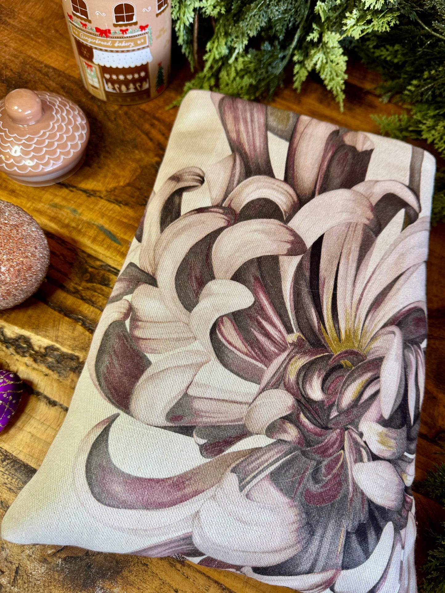 ‘Floral Sahara’ large book bed