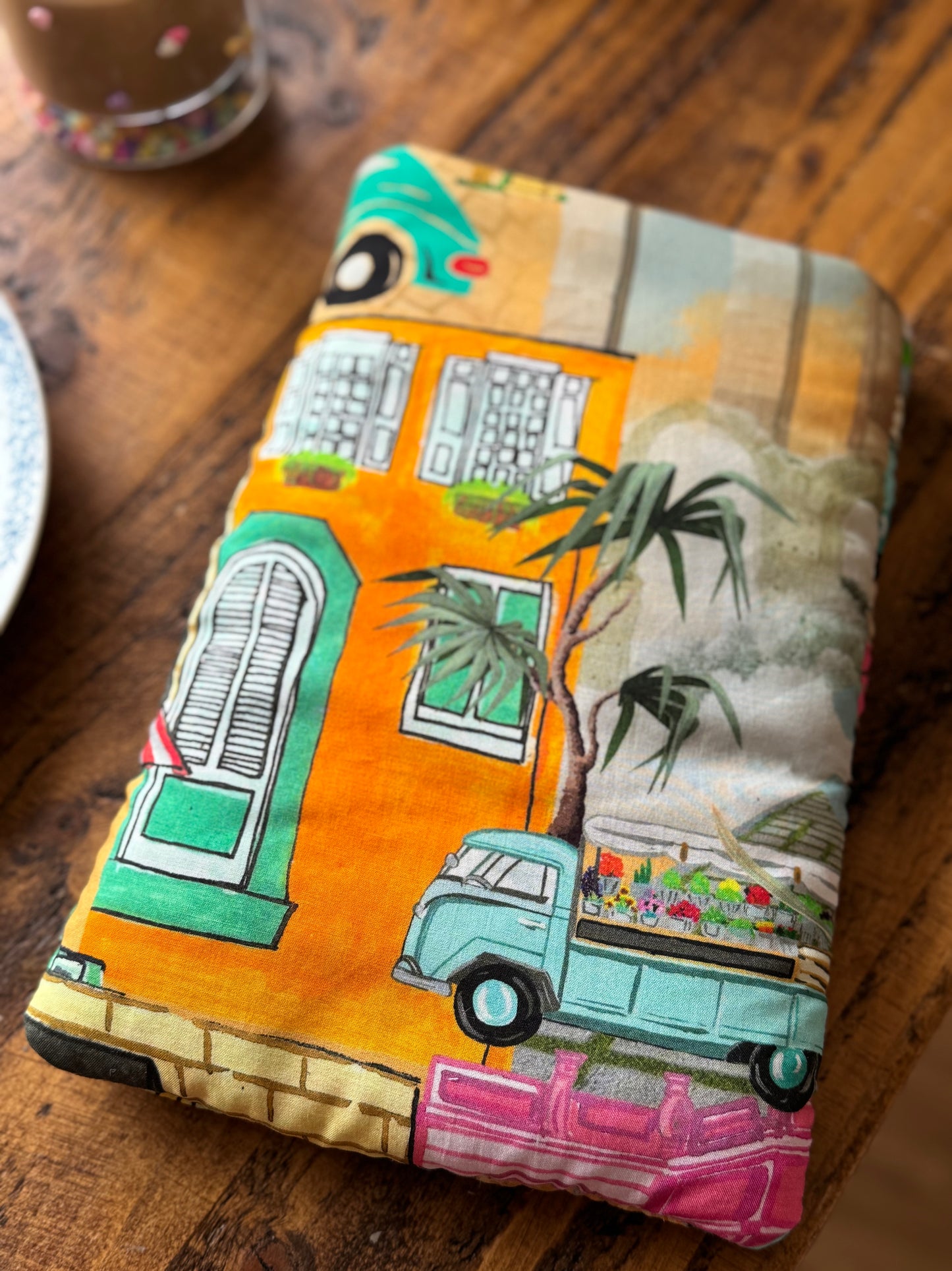 Heatwave ‘florist van & bird houses’ book bed
