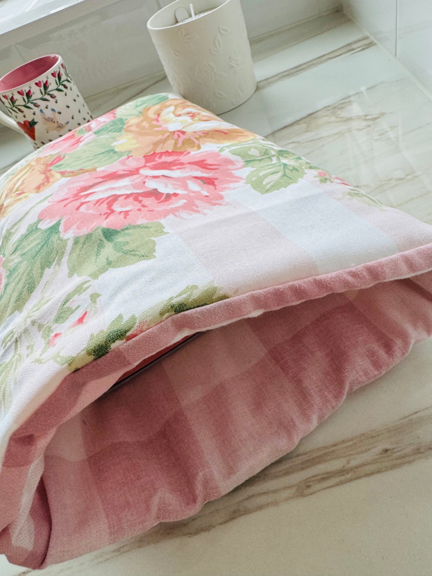 ‘English Rose’ large book bed