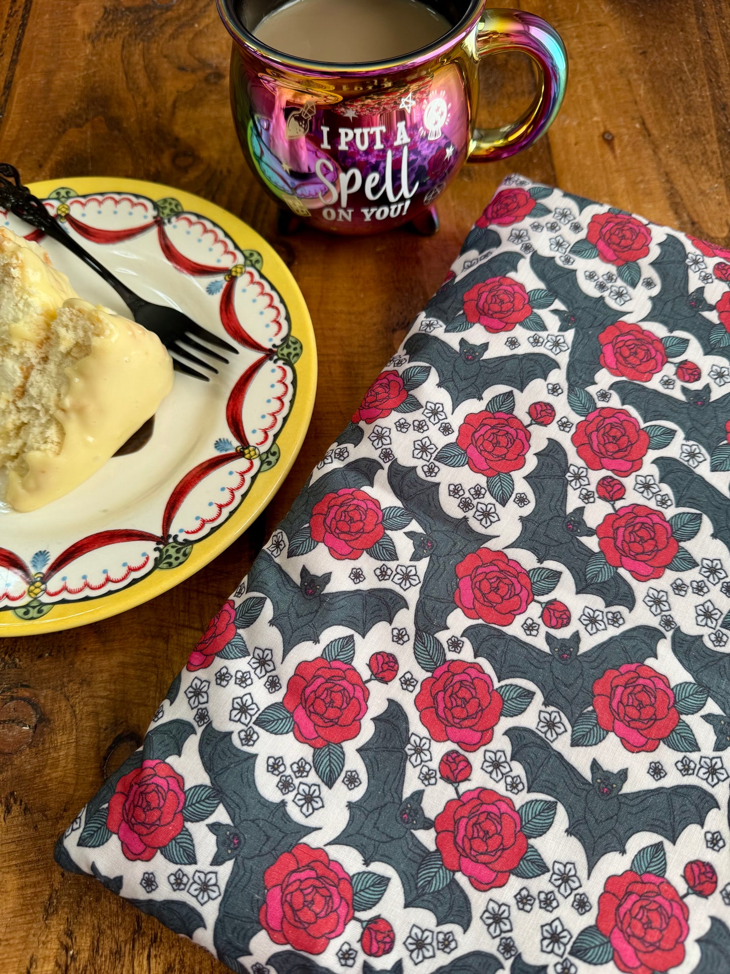 ‘Bats & Roses’ Halloween large book bed