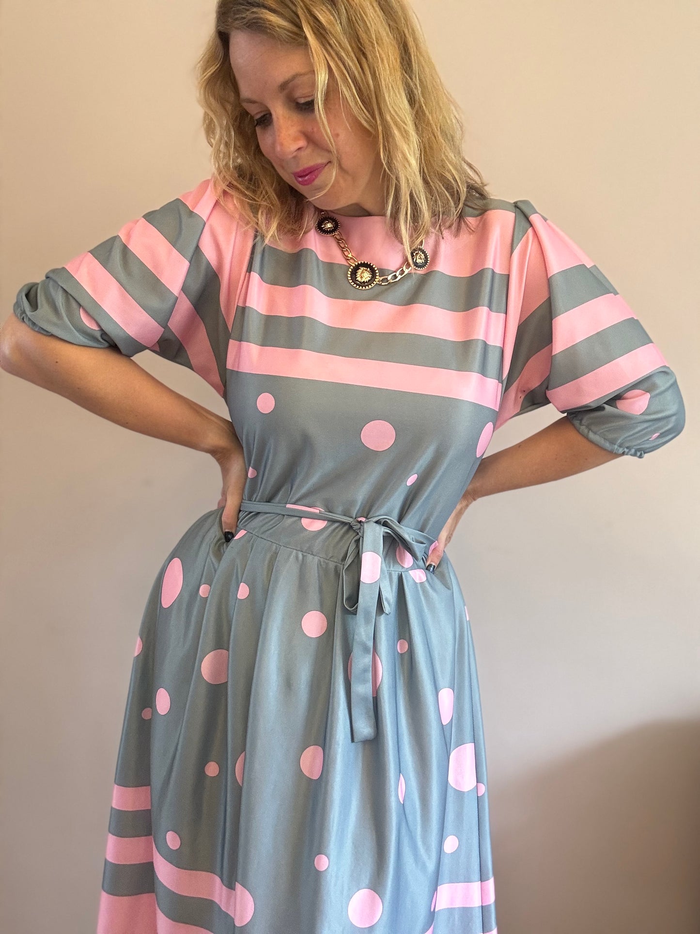 Vintage ‘pastel grey and pink’ dress