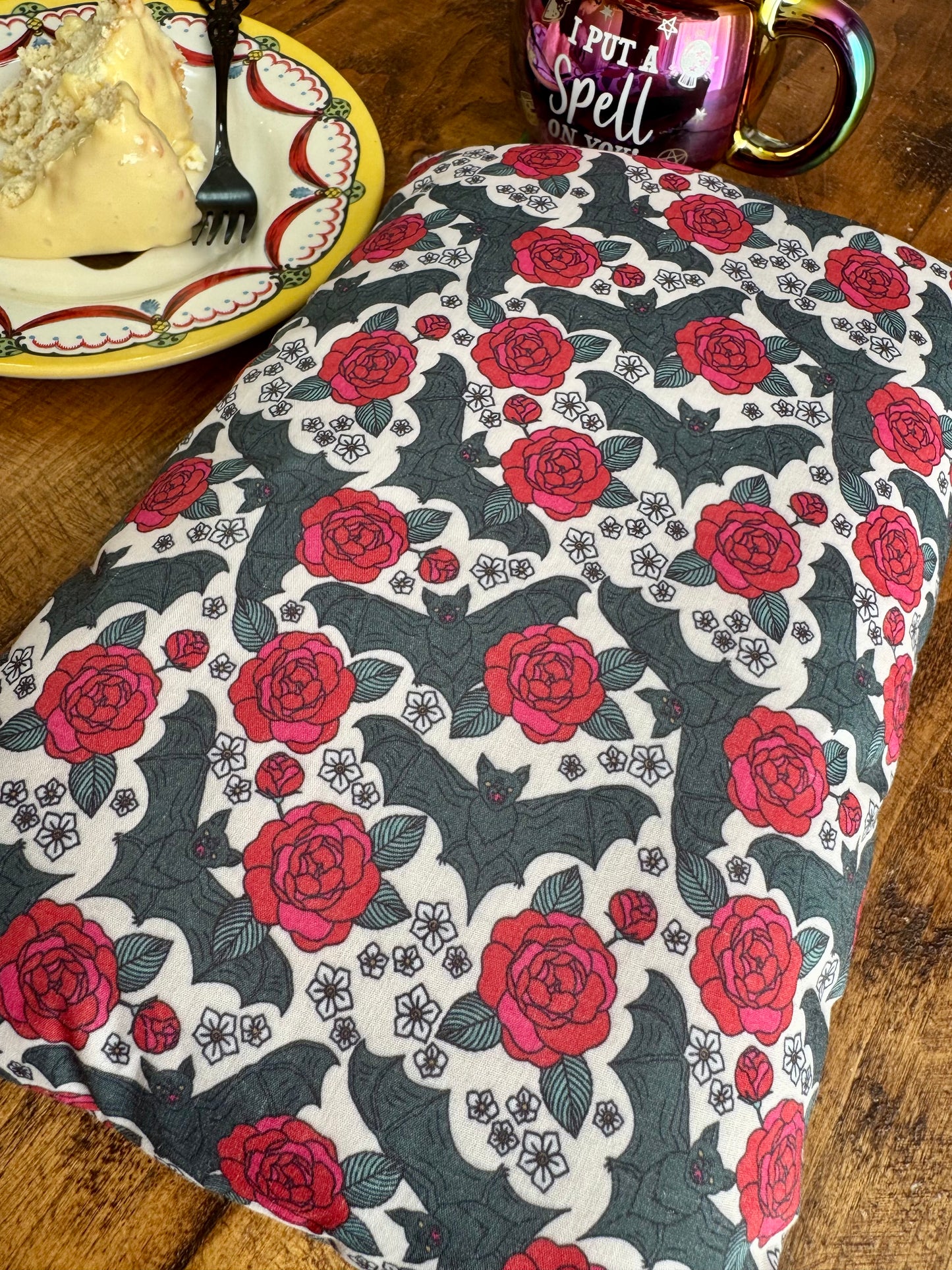‘Bats & Roses’ Halloween large book bed