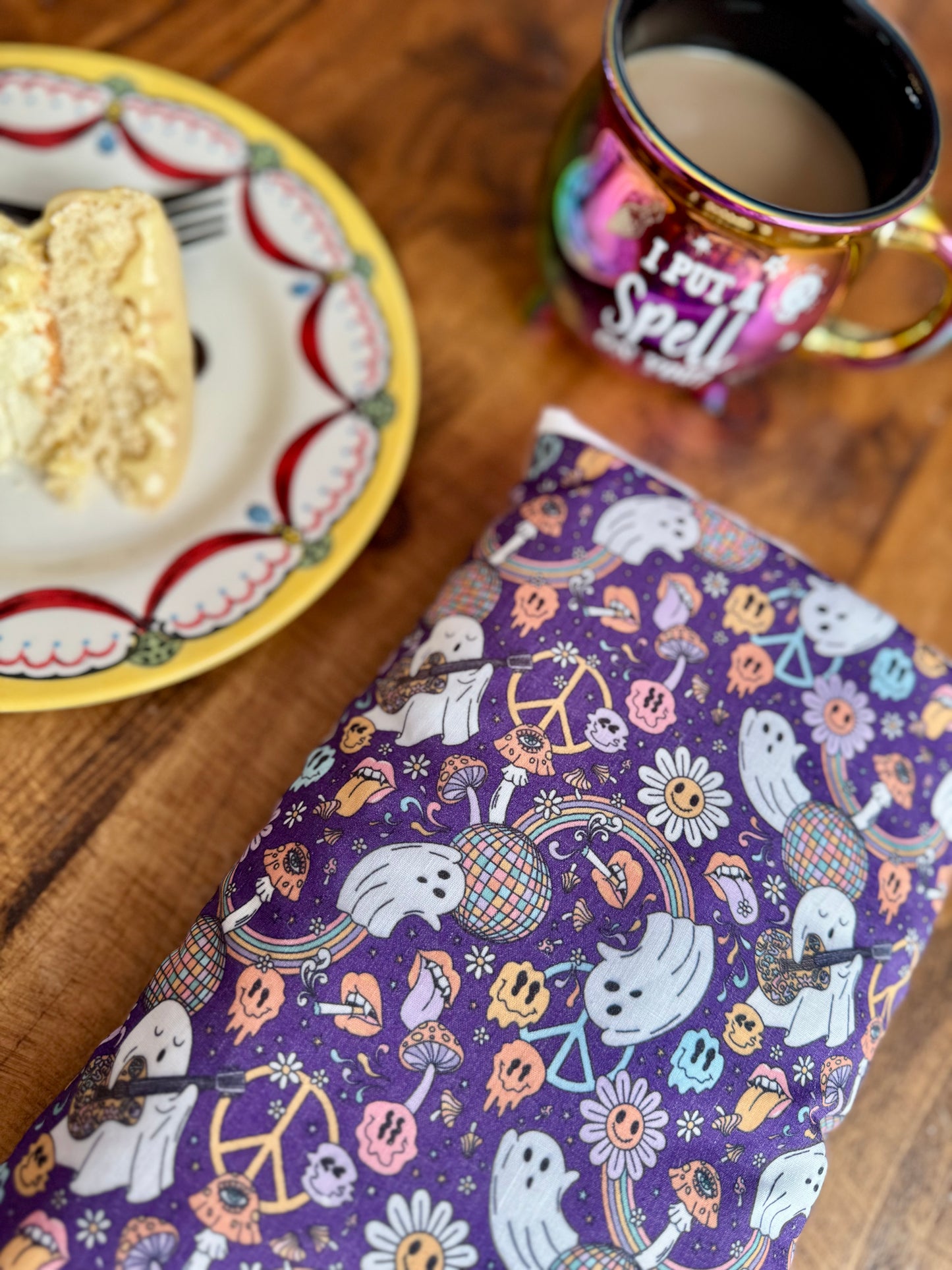 ‘Ghoulish Gathering’ book bed