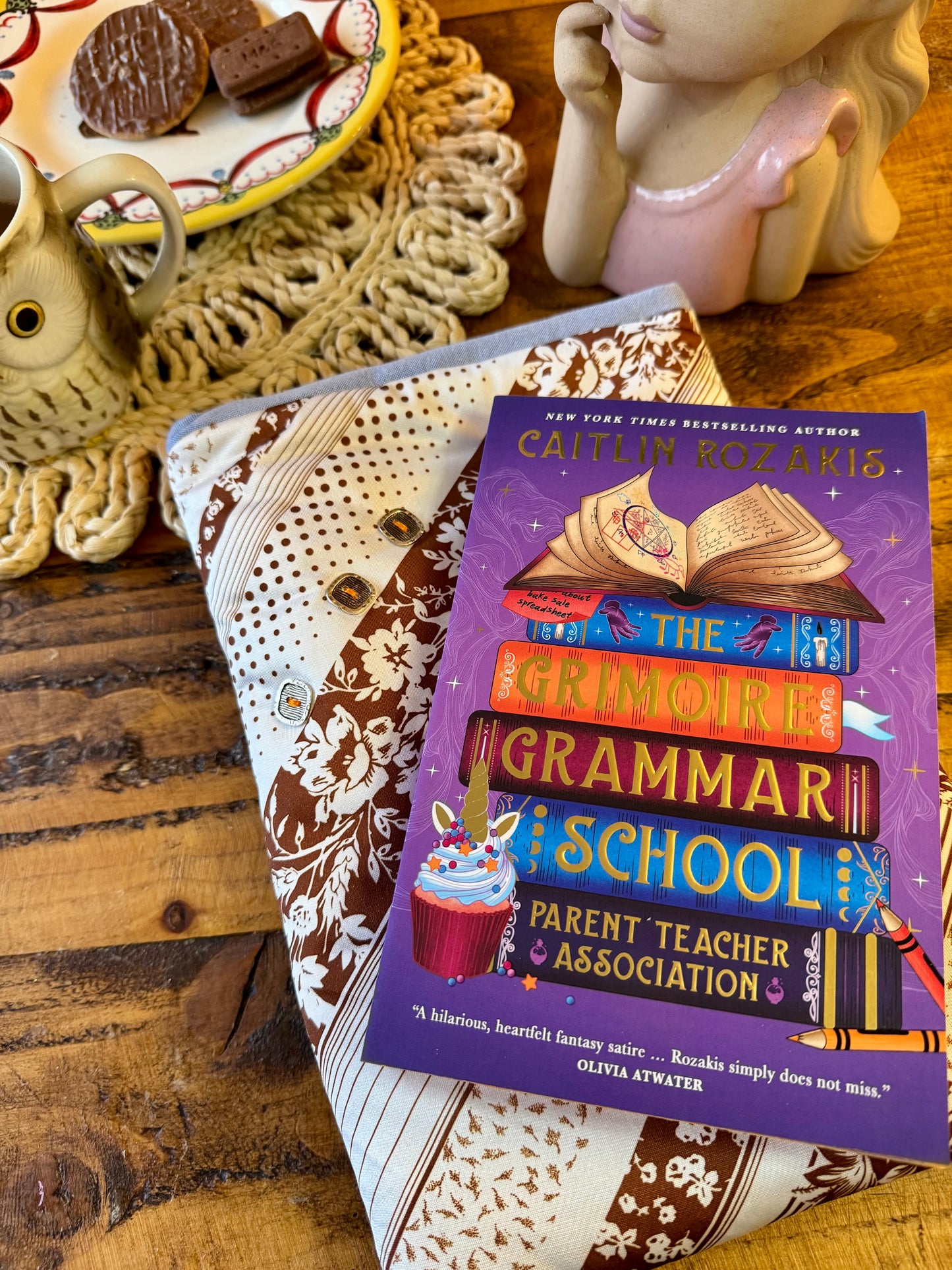 ‘1970s Stripe & Courdory’ book bed