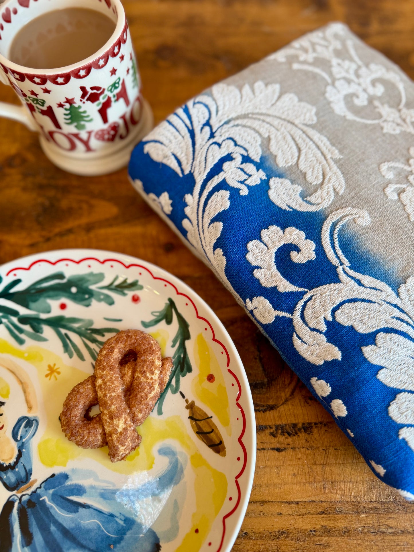 ‘Ombré’ book bed