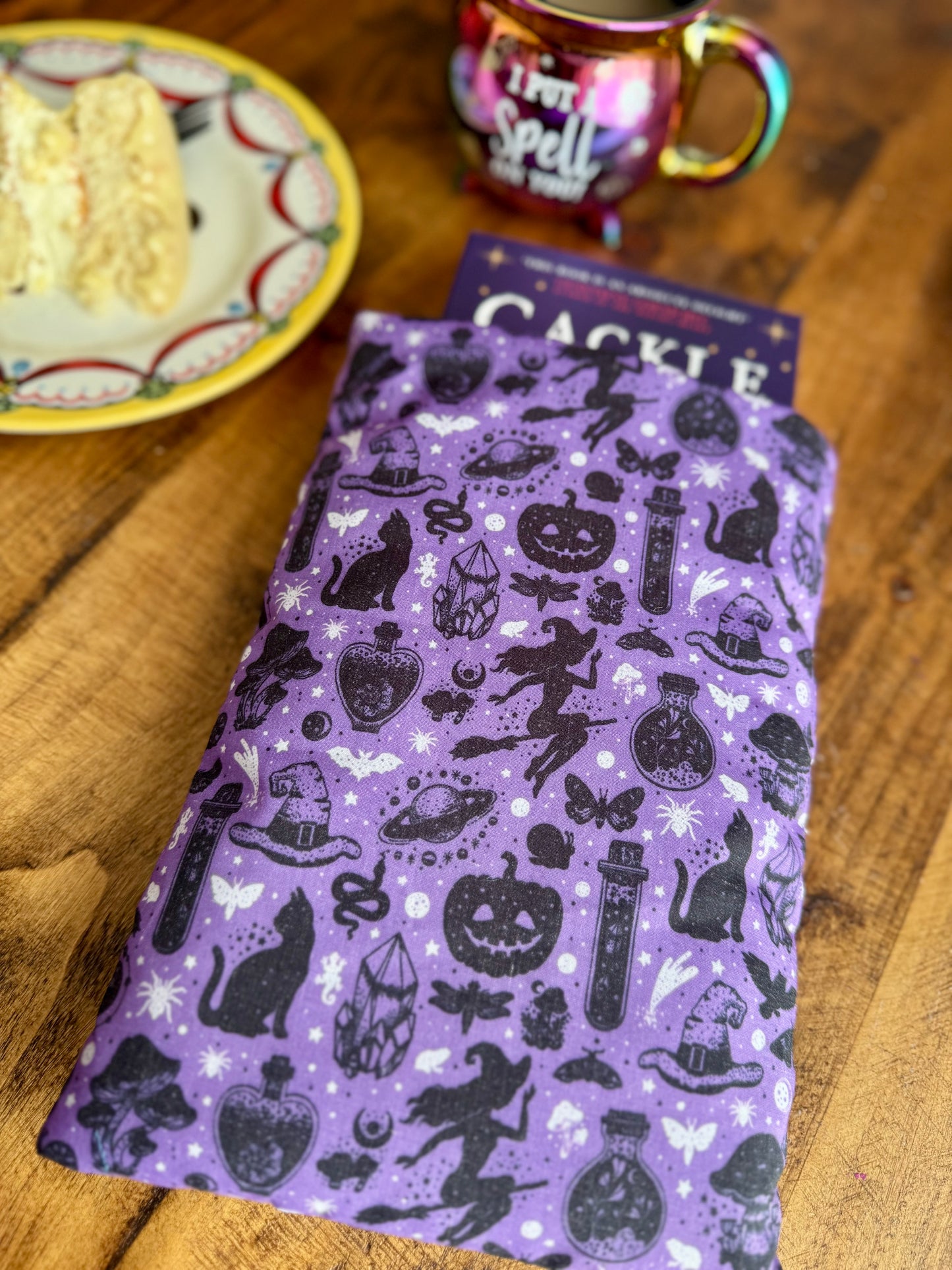 ‘Witch’ book bed