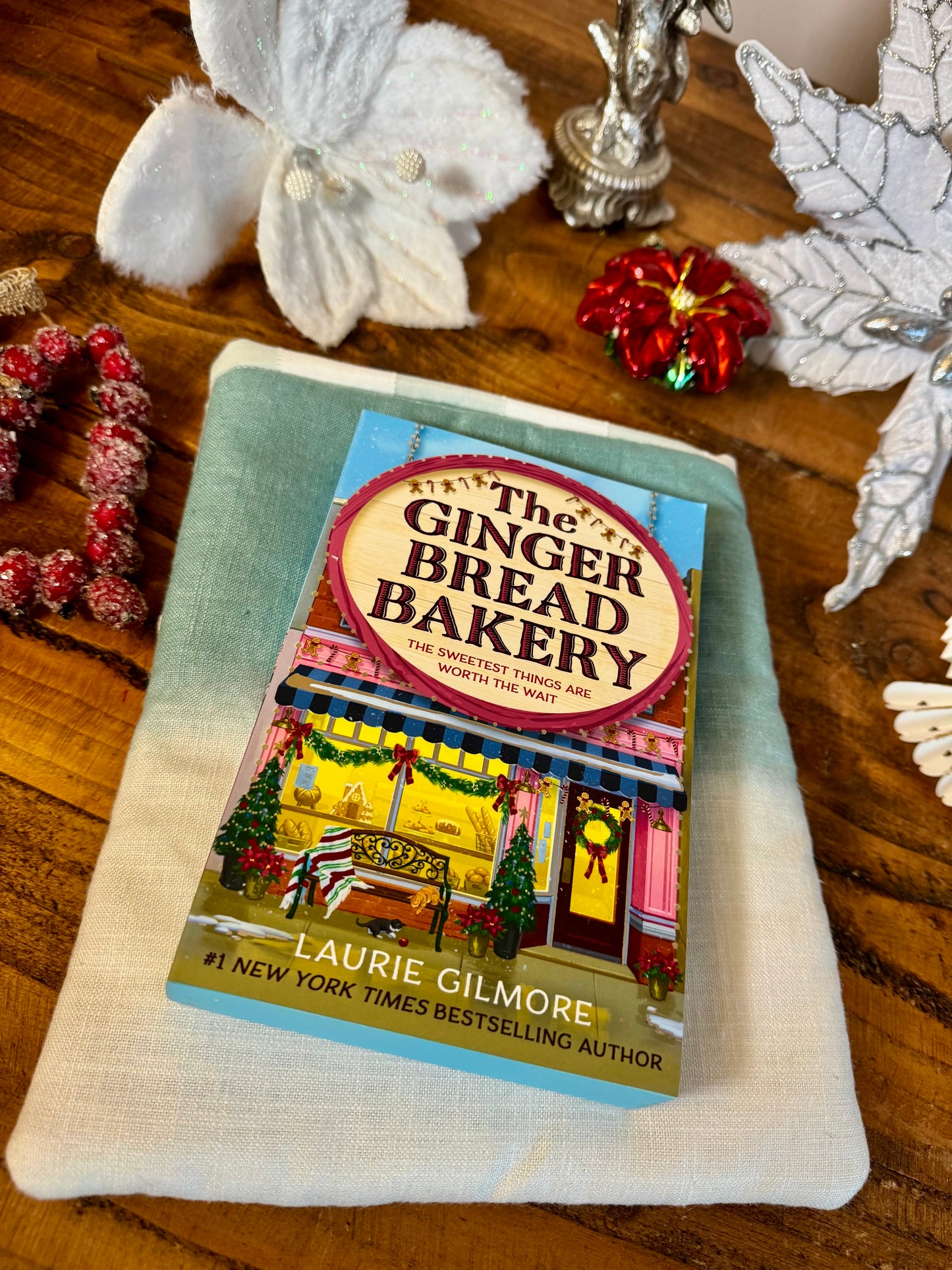 ‘Embroidered Ombré’ book bed