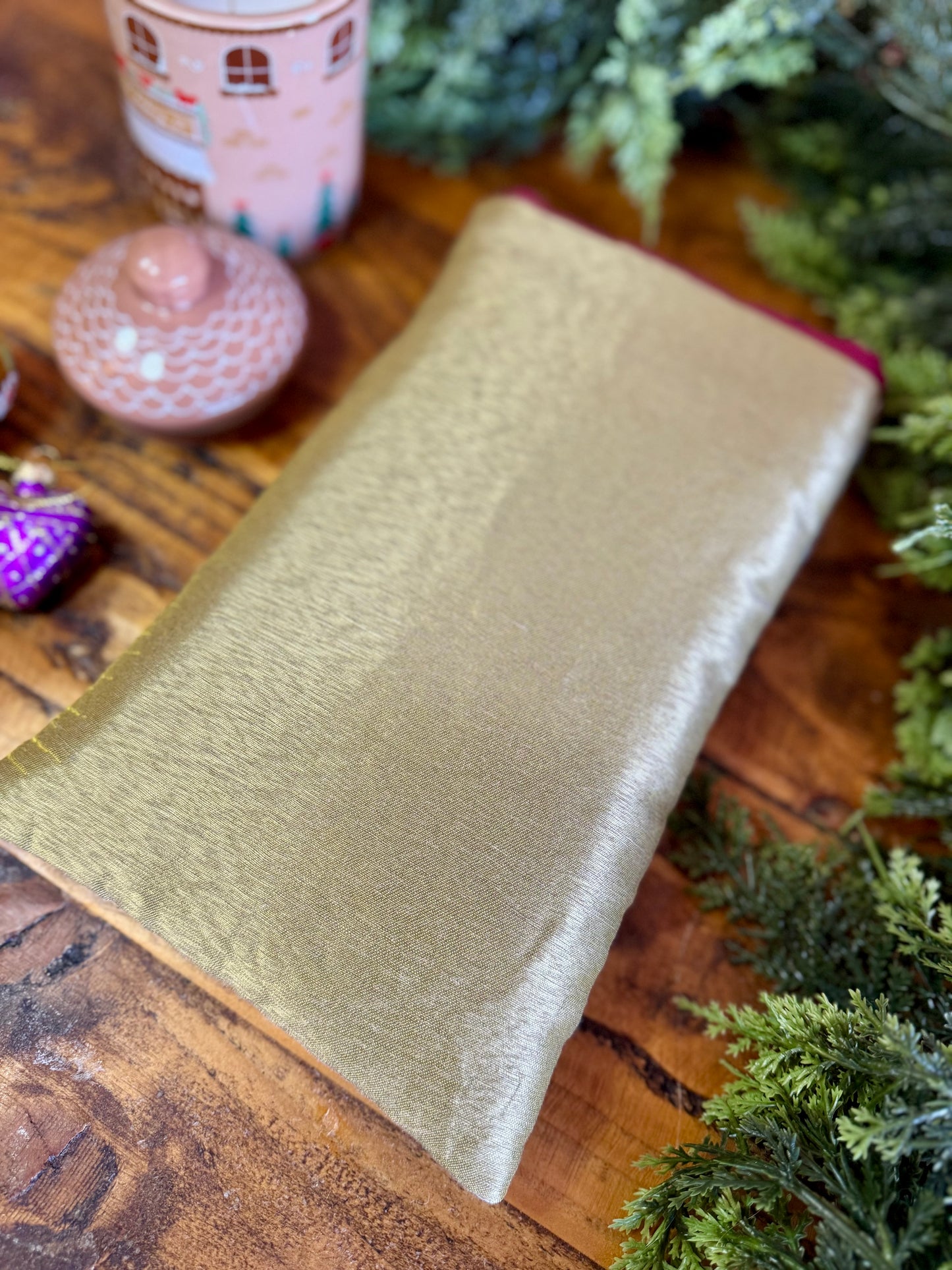 ‘Antique Bronze’ book bed