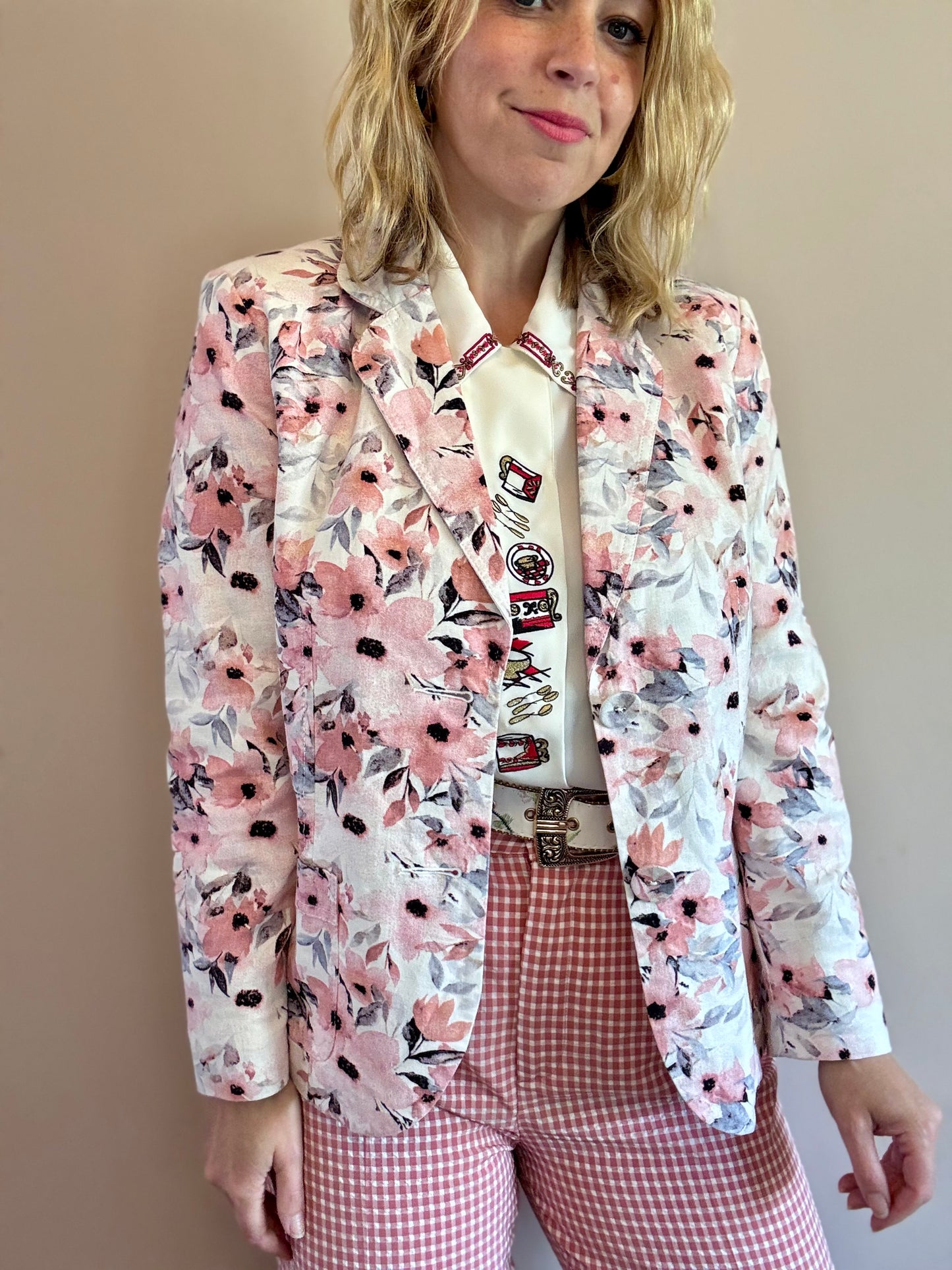 Pastel floral blazer