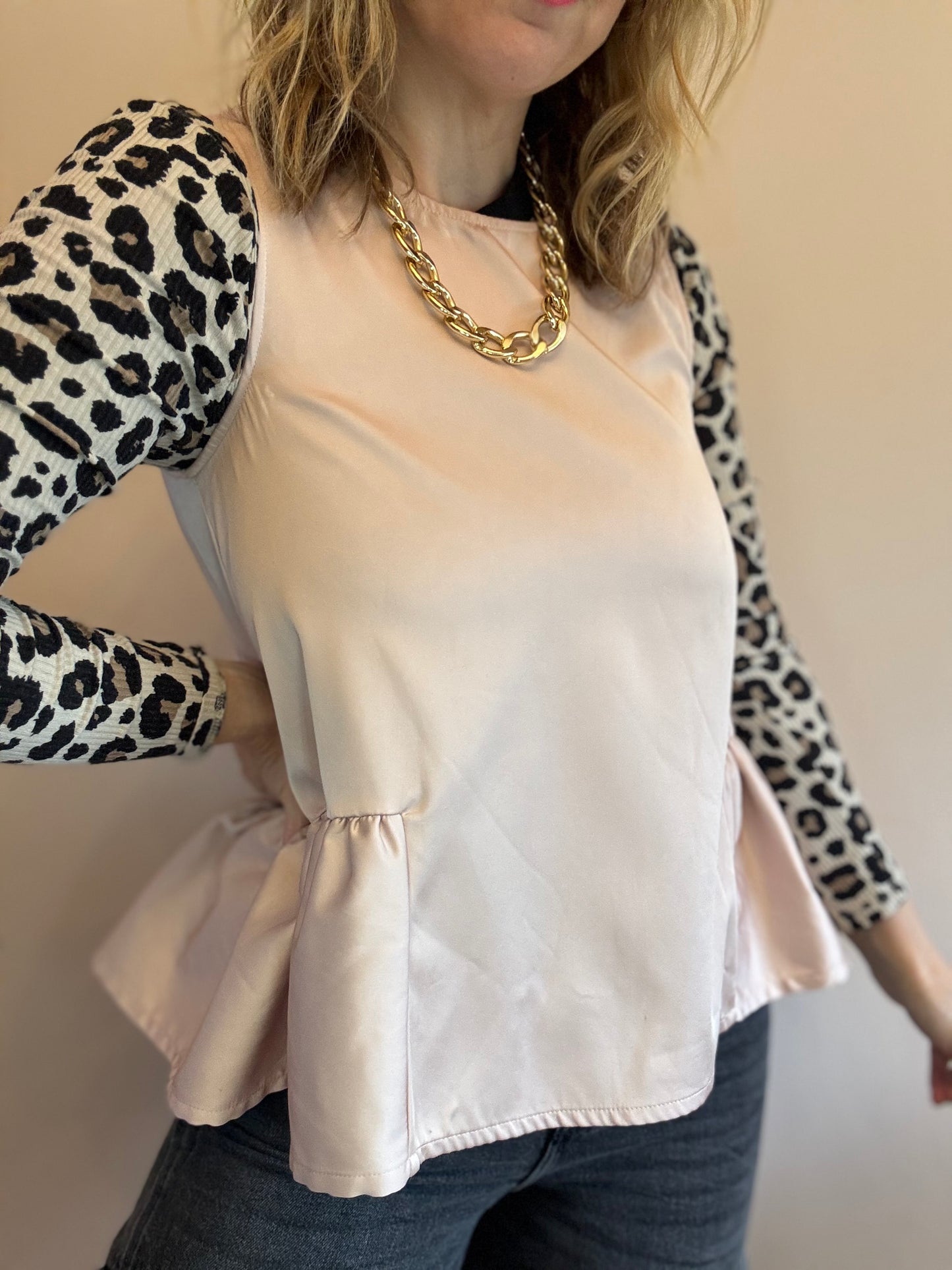 Preloved sleeveless top