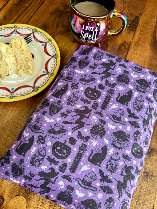 ‘Witch & Black Cat’ large book bed