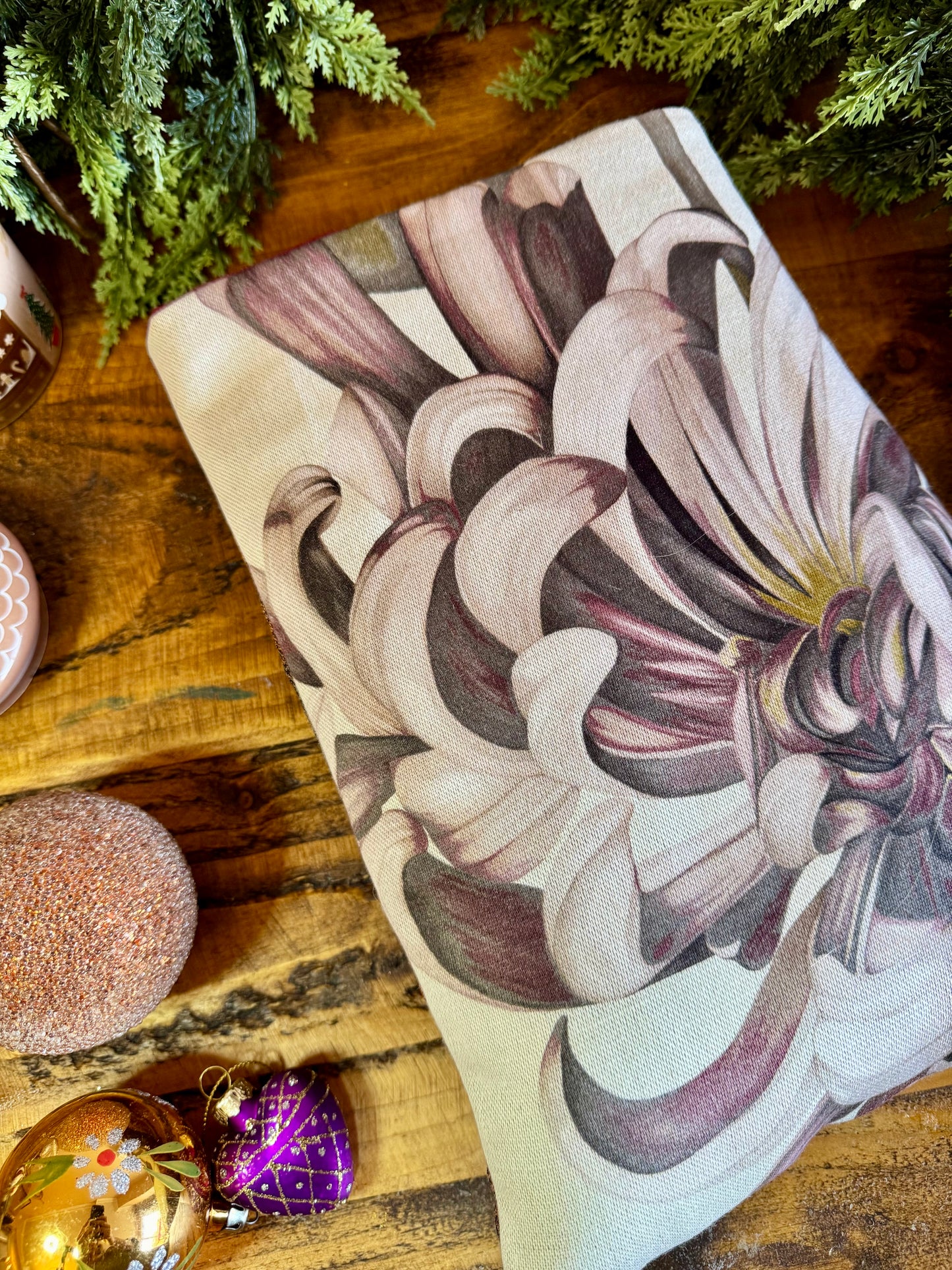 ‘Floral Sahara’ large book bed