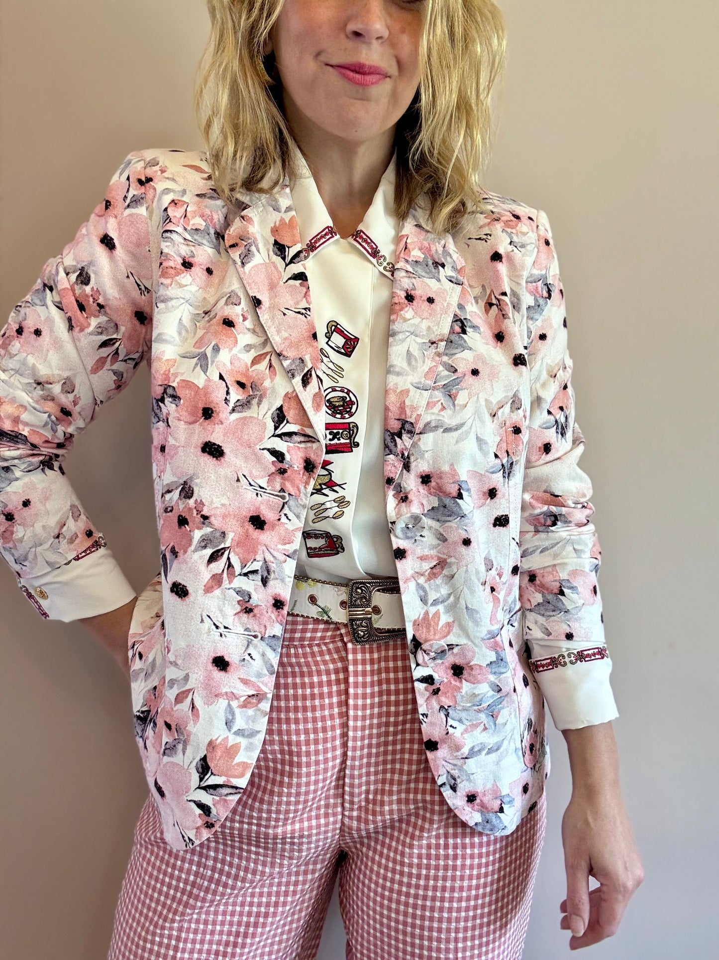 Pastel floral blazer