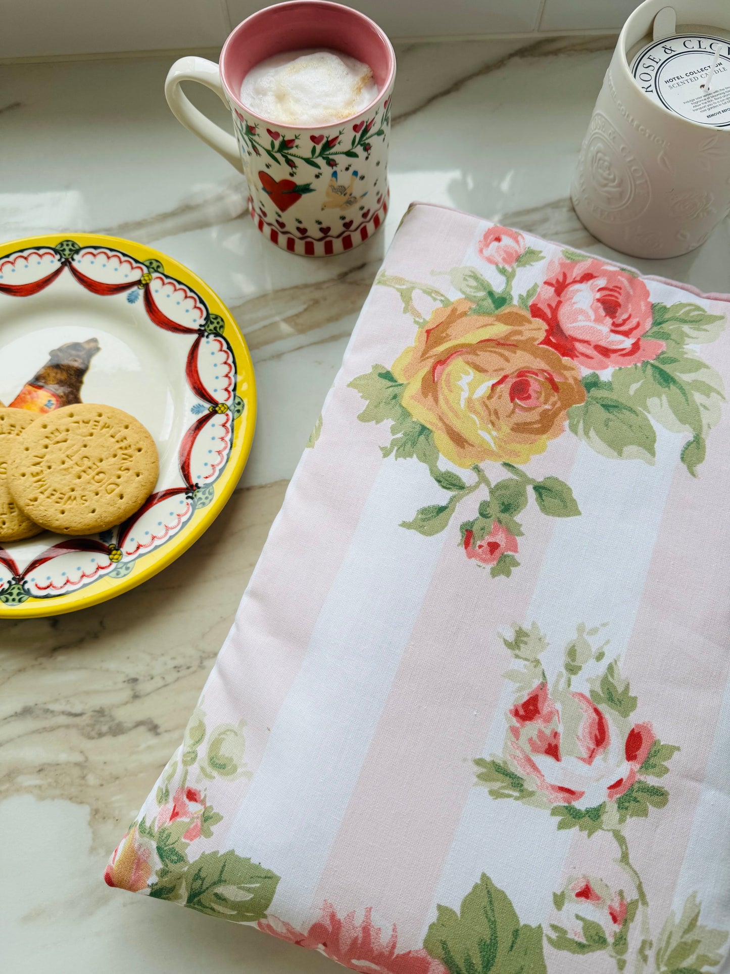 ‘English Rose’ large book bed