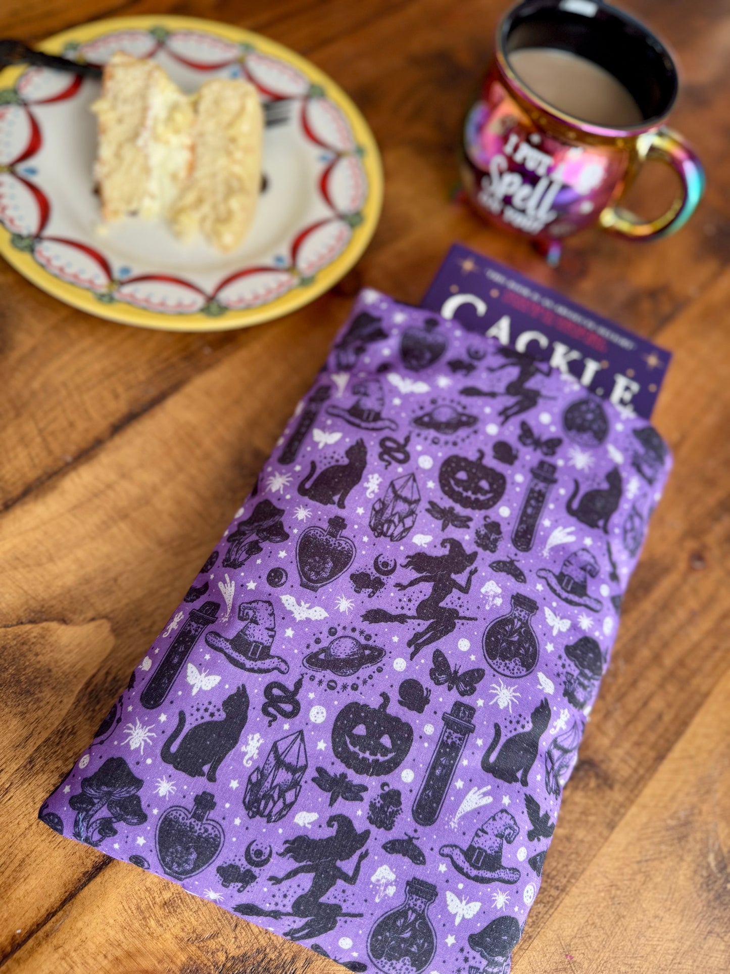 ‘Witch’ book bed