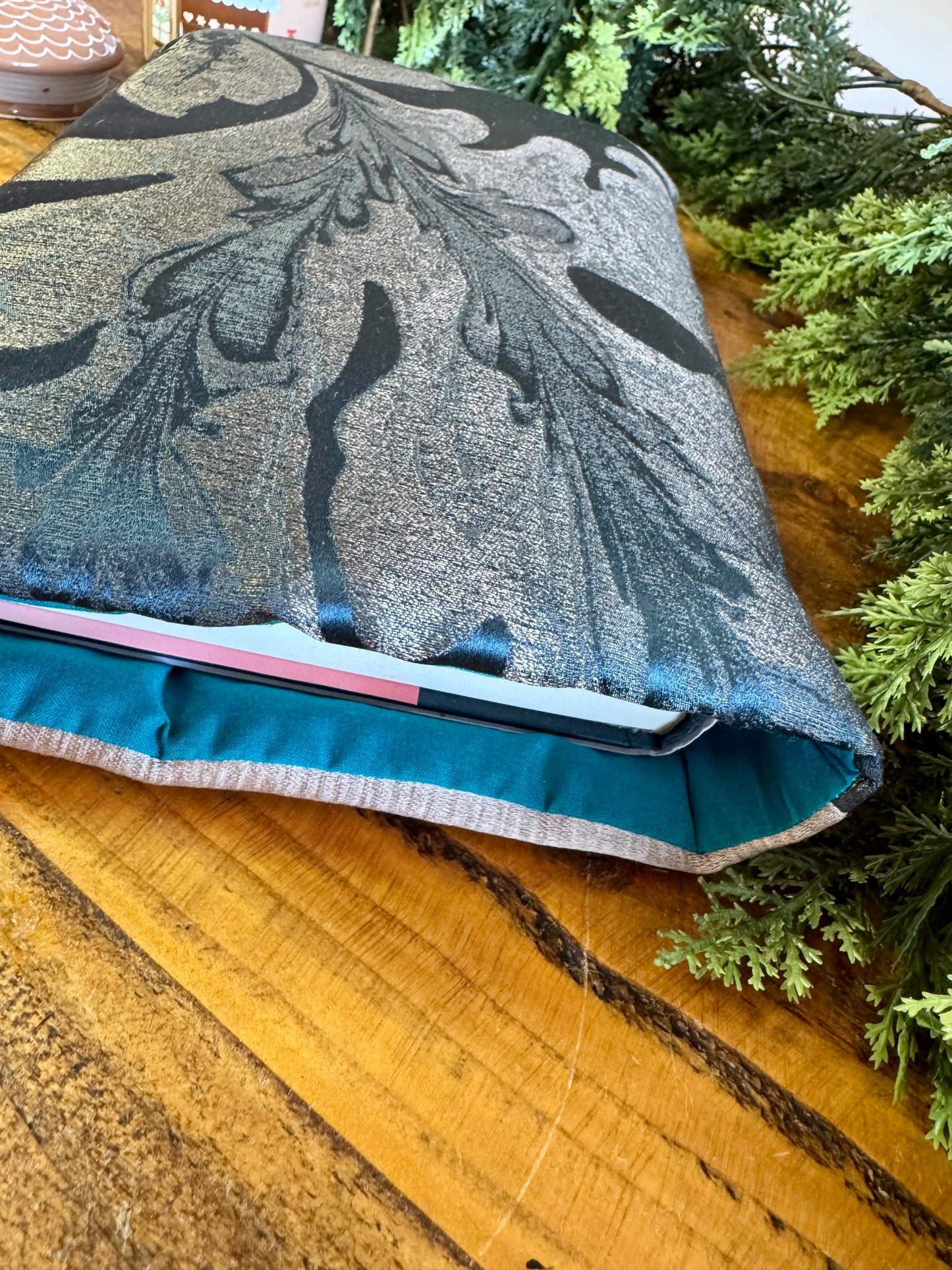 ‘Alchemy’ large book bed