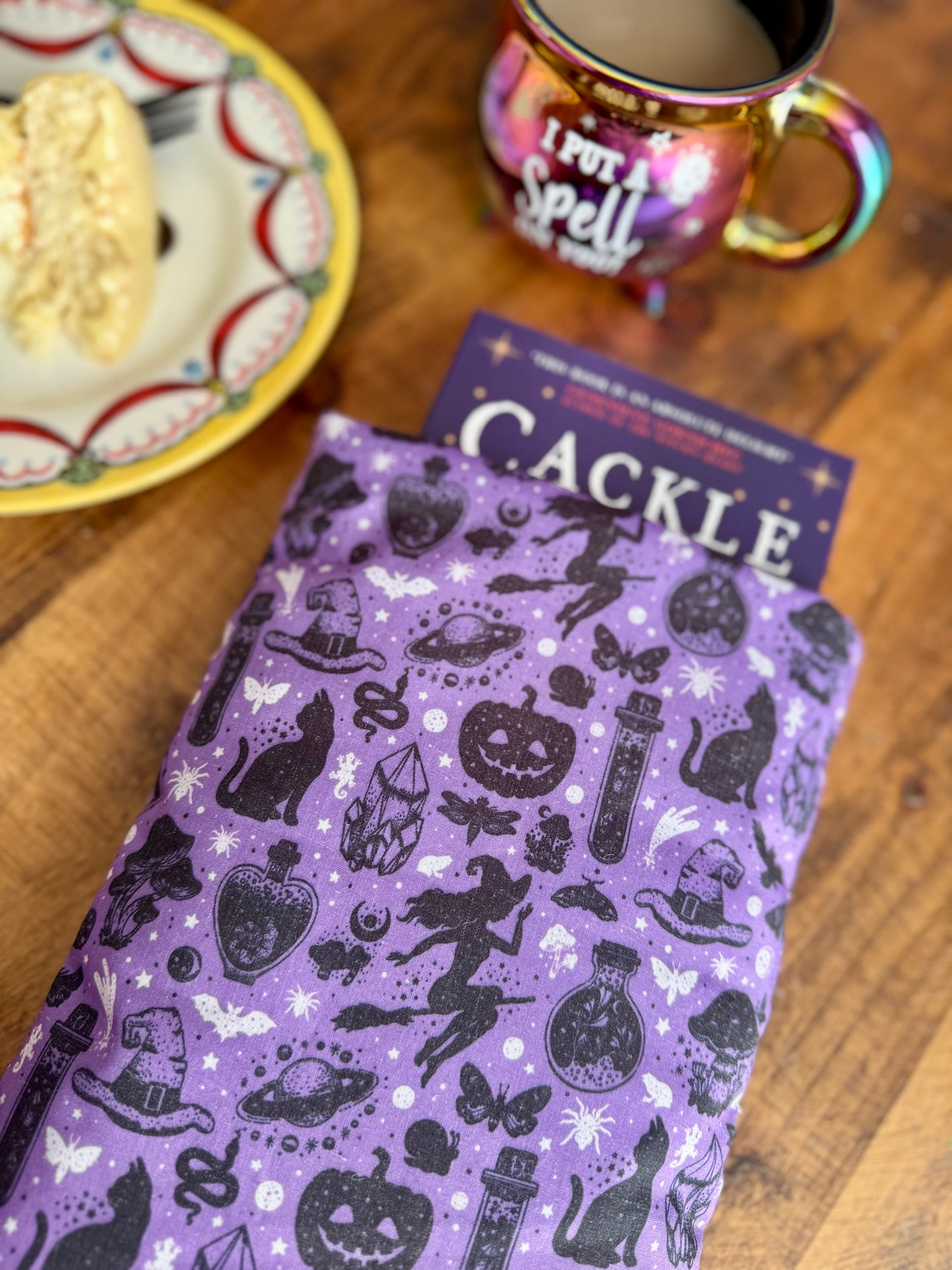‘Witch’ book bed