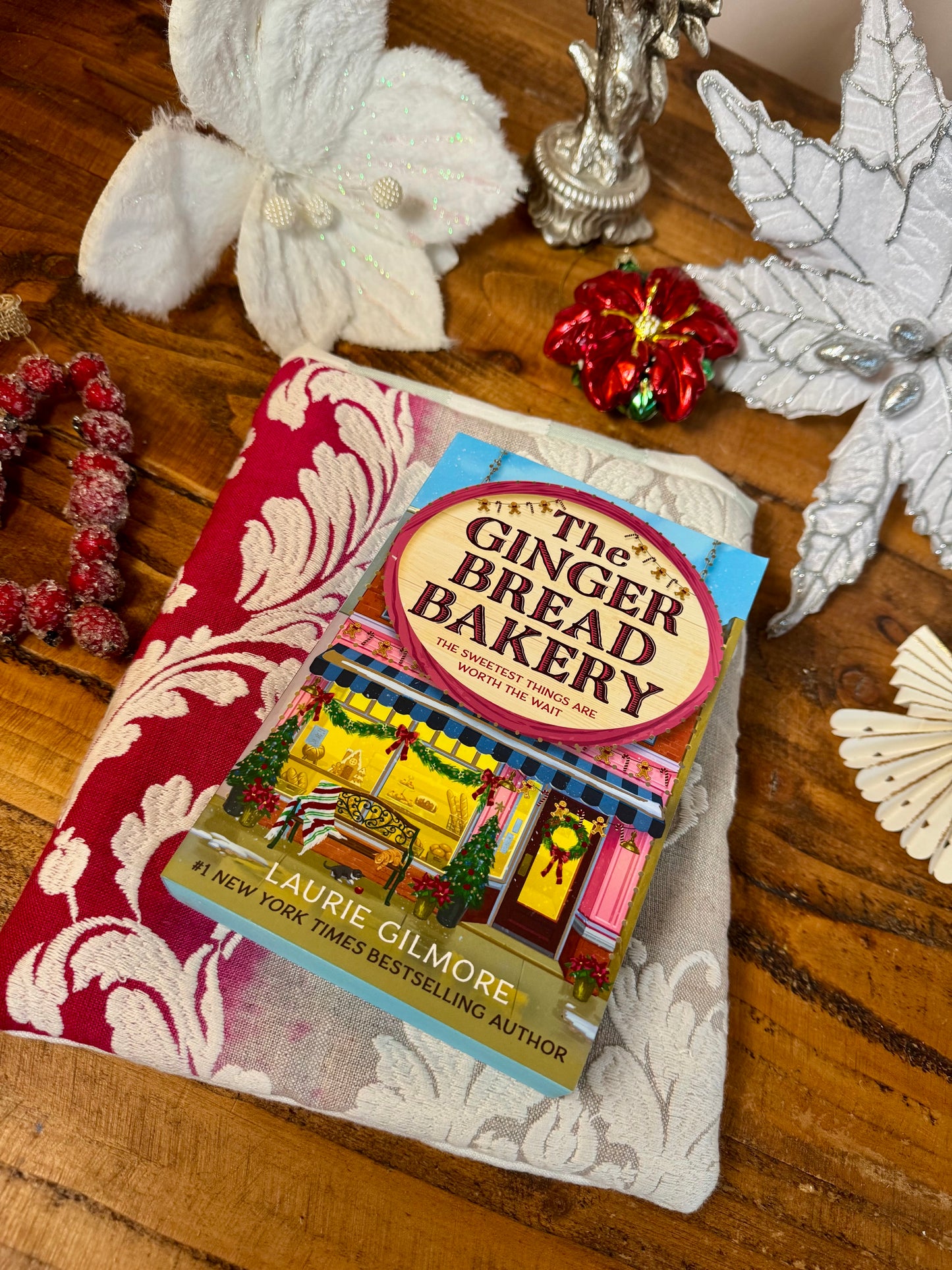 ‘Embroidered Ombré’ book bed