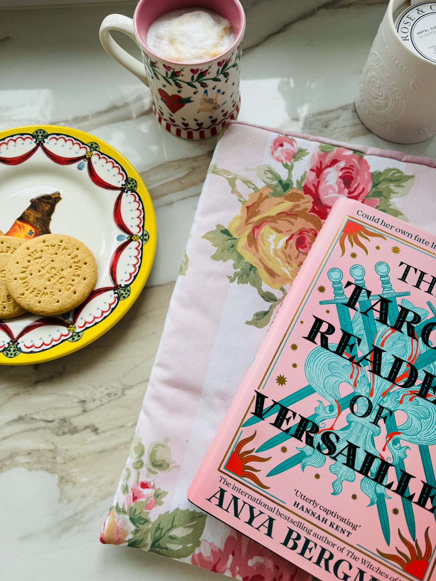 ‘English Rose’ large book bed