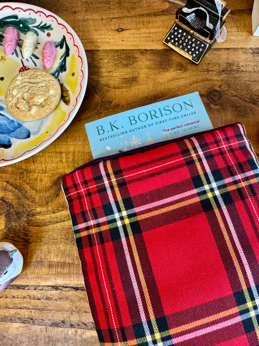 ‘Traditional tartan’ book bed