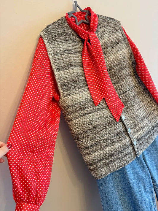Vintage wool handknitted waistcoat