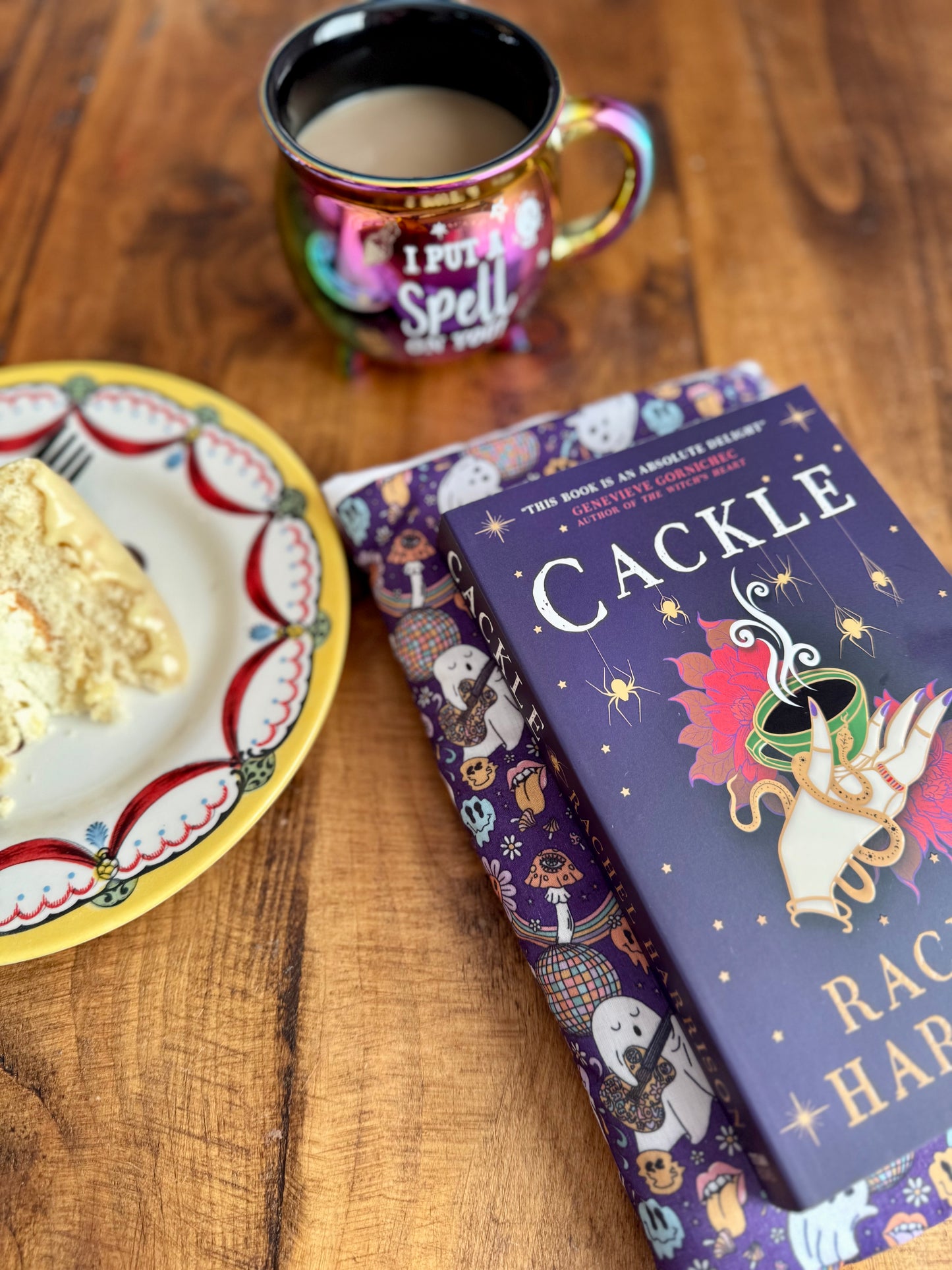 ‘Happy Ghouls’ book bed
