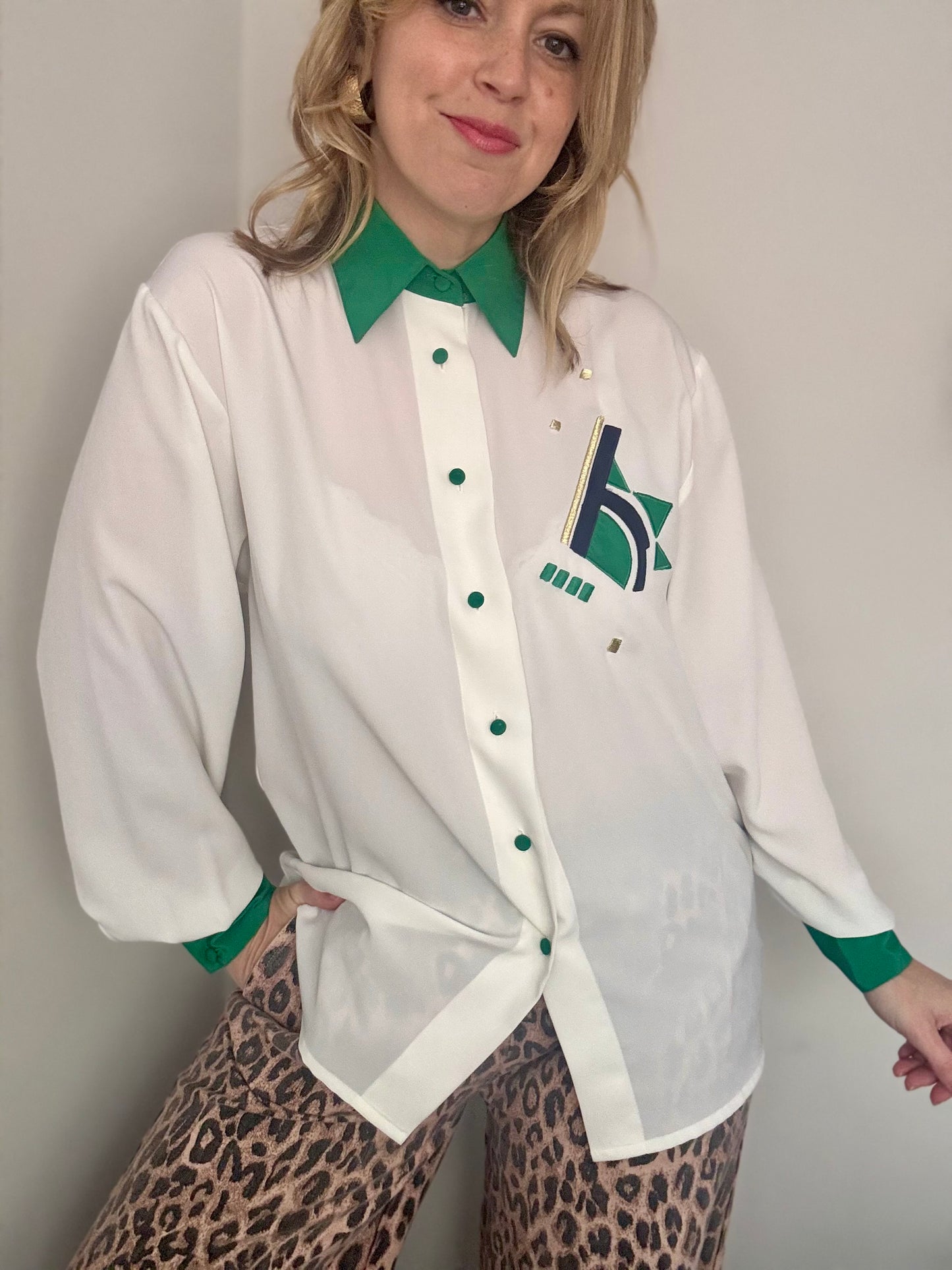 Vintage ‘Green collar & cuffs’ vintage blouse