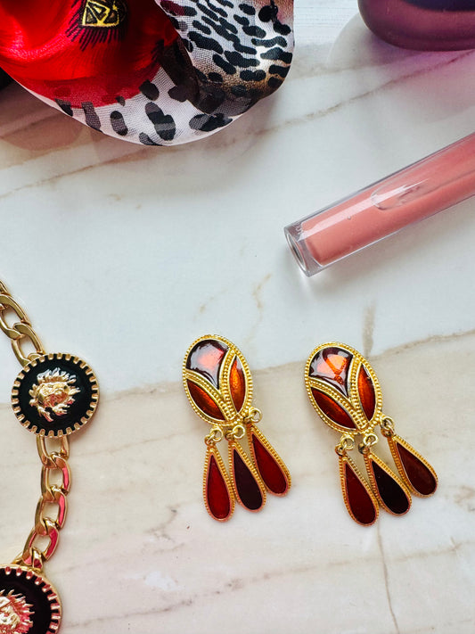 Vintage ‘elegant teardrop’ clip on earrings