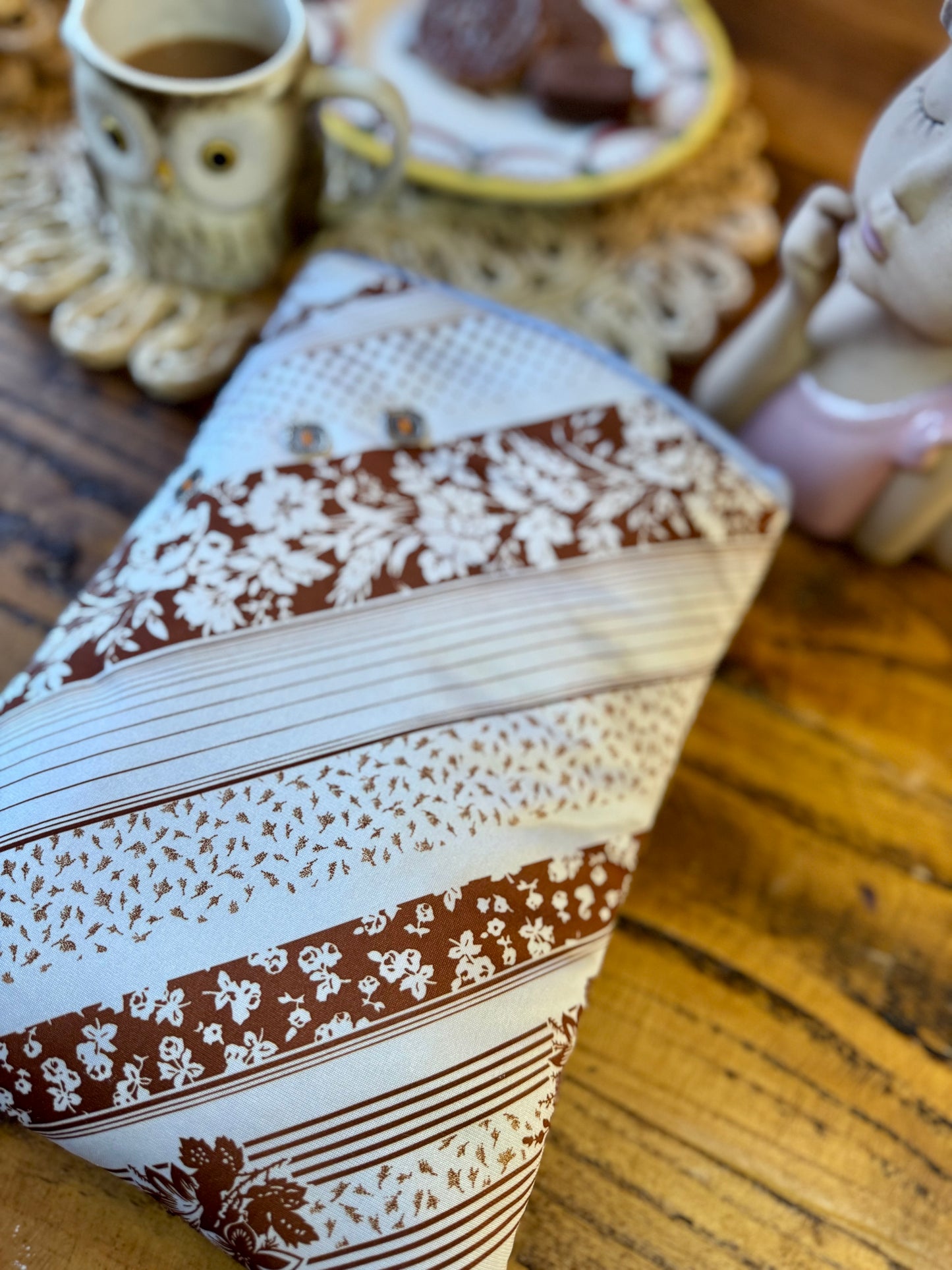 ‘1970s Stripe & Courdory’ book bed