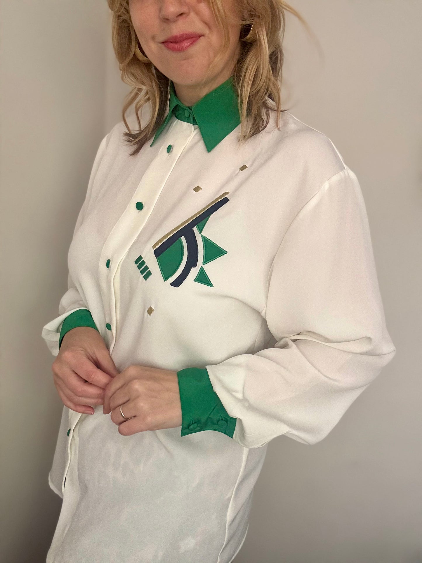 Vintage ‘Green collar & cuffs’ vintage blouse