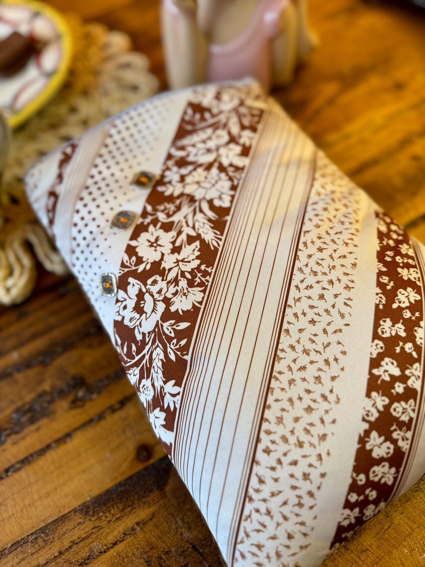 ‘1970s Stripe & Courdory’ book bed