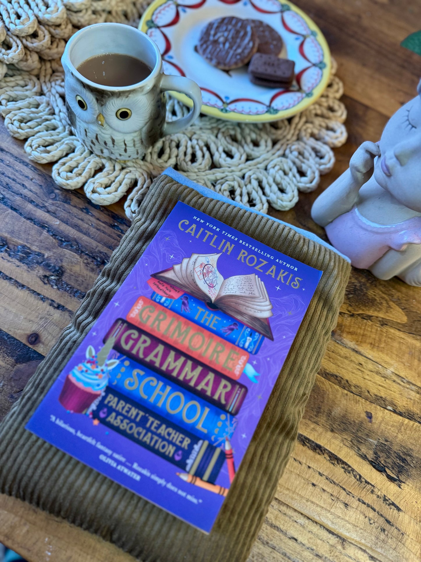 ‘1970s Stripe & Courdory’ book bed