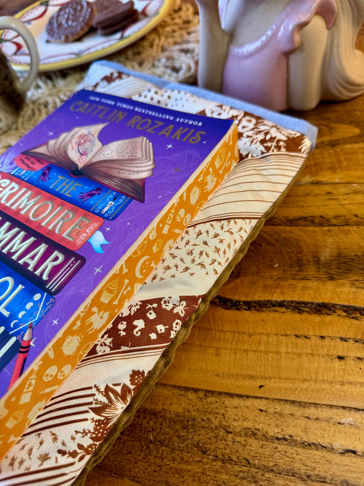 ‘1970s Stripe & Courdory’ book bed