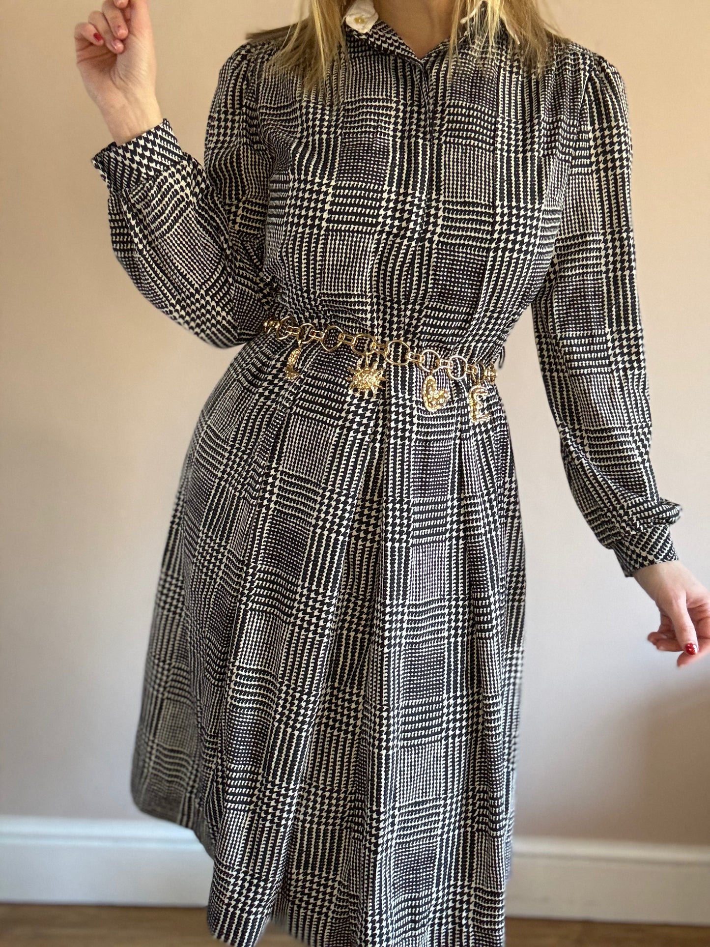 Vintage 1980s viscose houndstooth dress with detachable collar