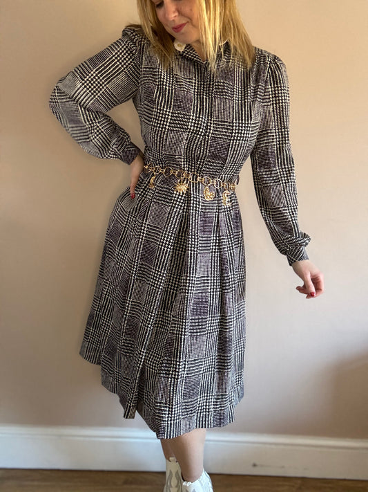 Vintage 1980s viscose houndstooth dress with detachable collar